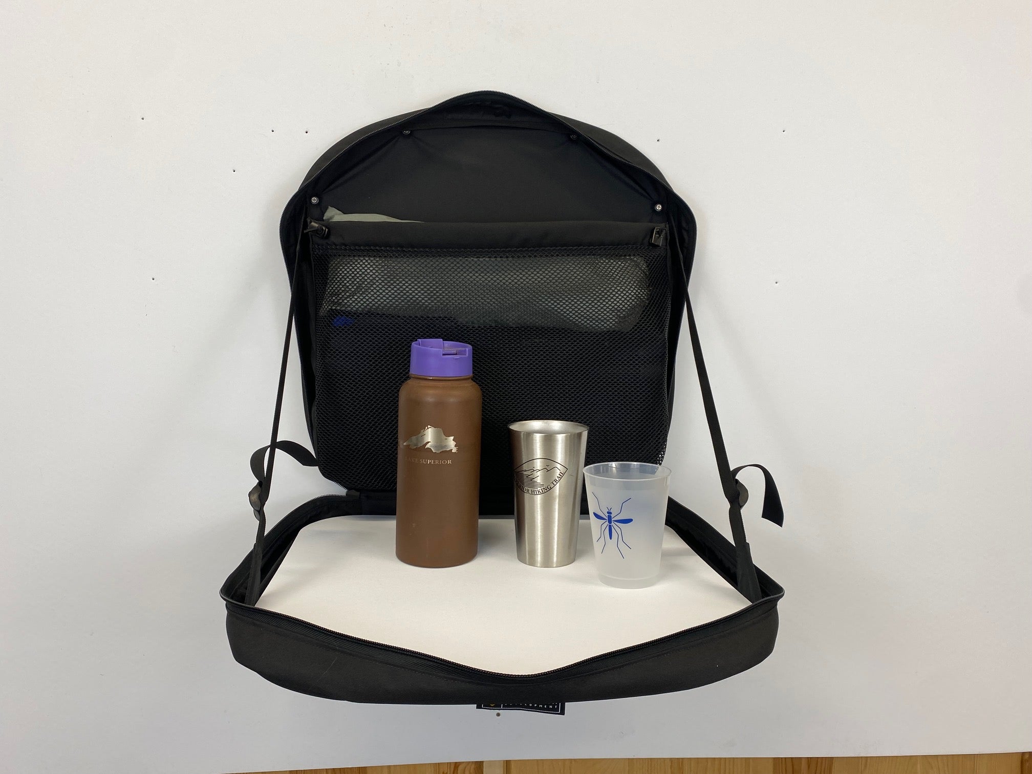 Zippered Pocket – Table