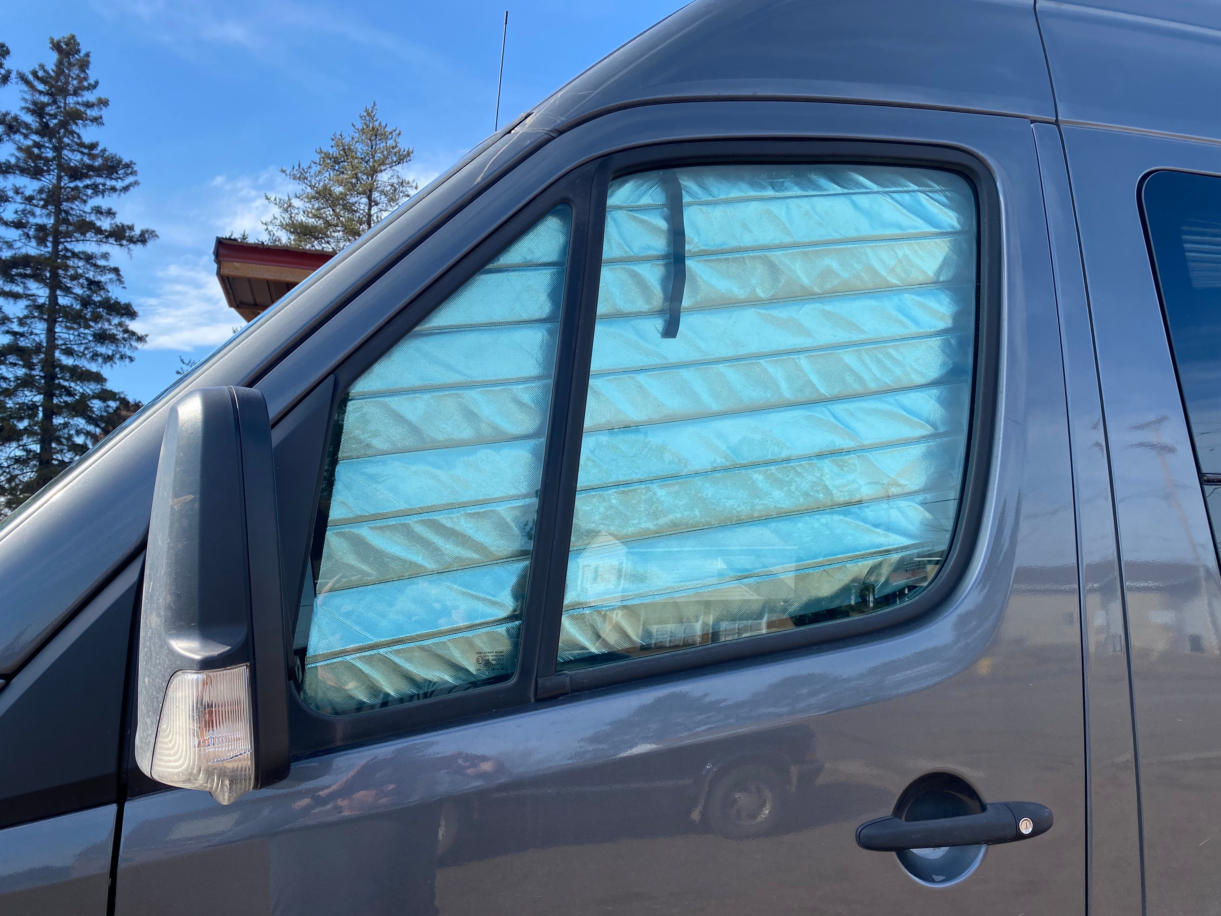 Sprinter Driver/Passenger Window Cover Set 2007–2018